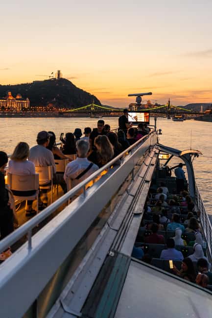 Budapest: 1-Hour Evening Sightseeing Cruise with Drink - Finding Dock 7 at Petőfi tér (Legenda City Cruises)