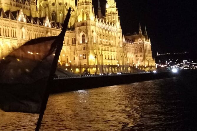 Budapest: 1-Hour Highlights Cruise with Welcome Drink - Why This 1-Hour Danube Cruise Feels Like Budapest’s Best Shortcut