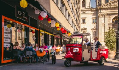 Budapest: 2-Hour Private TukTuk Tour - The 2-hour loop: City center, Danube views, Tabán, Buda Castle