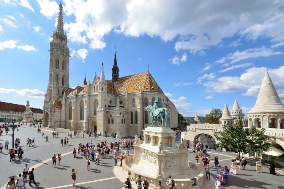 Budapest: 3-hour City Tour with Castle Walk + 1-hour Cruise - Pacing, photo time, and the bus-to-boat connection