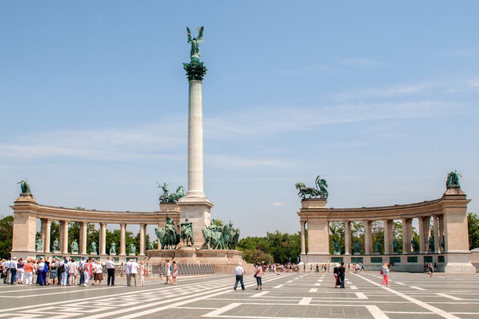 Budapest: 3-Hour Live Guided Sightseeing Tour - Andrássy Avenue into downtown Pest: Opera and Basilica