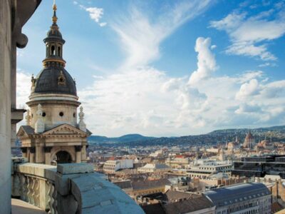 Budapest: 3-Hour Walking Tour of Pest with a Historian - St. Stephen’s Basilica: seeing Budapest’s largest church inside