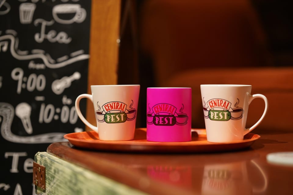 Budapest: 90s Sitcom Escape Room Adventure with Drinks - Common Friction Points and How to Beat the 90-Minute Clock