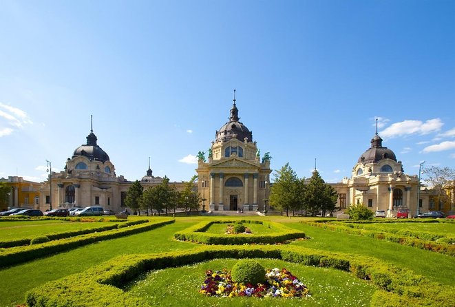 Budapest All in One Small Group Walking Tour with Strudel Stop - Key highlights worth booking