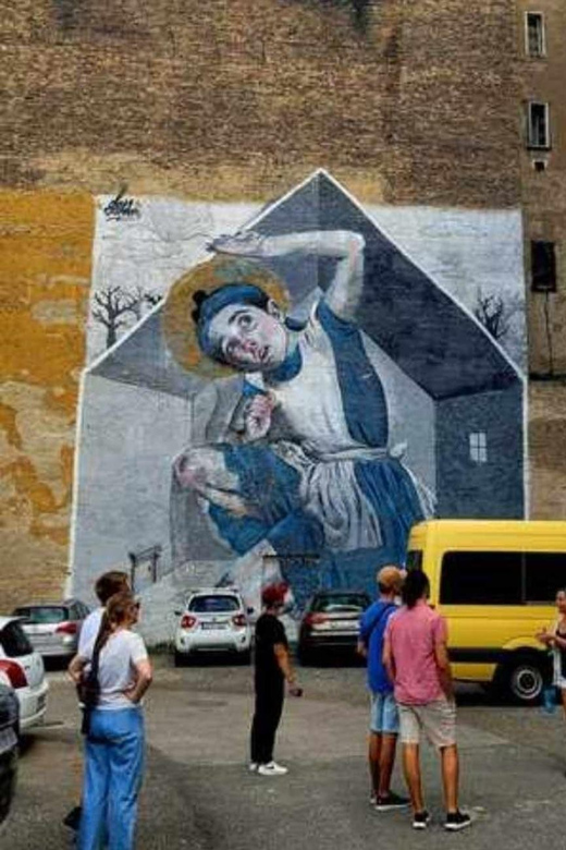 Budapest: Alternative Street Art & Jewish Tour - Start at St. Stephen’s Basilica with a Blue Umbrella