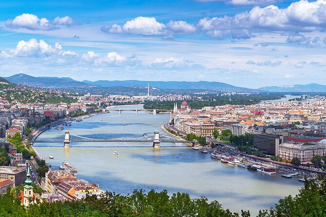 Budapest Audio Guide Cruise with Day, Sunset and Night Options - Petőfi Bridge and the New National Theatre: modern landmarks in the mix
