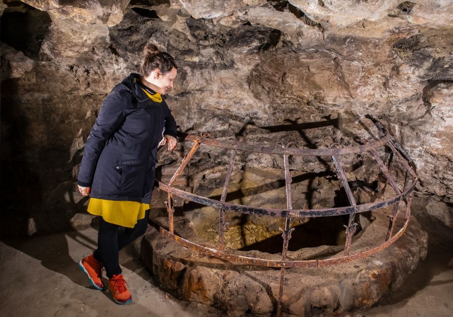 Budapest: Buda Castle Cave Tour - The limestone geology lesson: what you actually notice underground