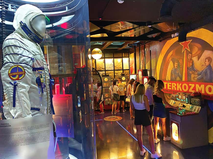 Budapest: Budapest Retro Interactive Museum Ticket - Híradó newscaster studio, phone booths, and media you can trigger