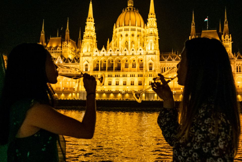 Budapest: Candlelit Dinner River Cruise with Live Music - Dock 7 to first sip: getting settled on a modern Danube ship