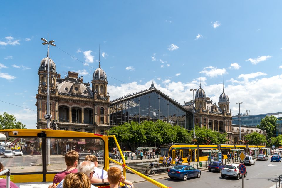 Budapest: City Sightseeing Hop-On Hop-Off Bus Tour & Extras - Discount booklet and optional Danube boat cruise: check what’s included