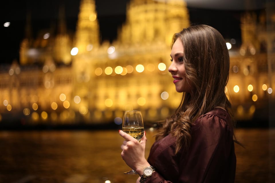 Budapest: Danube Cruise with Folk Dancing and Drinks - The Folk Dancing Show: Costumes, Music, and Participation