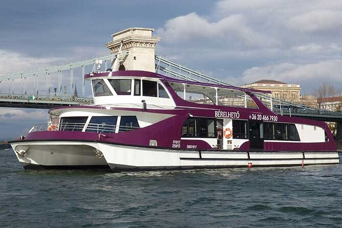 Budapest Danube Pizza Cruise with Welcome Drink - What the Danube loop feels like at night (and why it’s so photogenic)