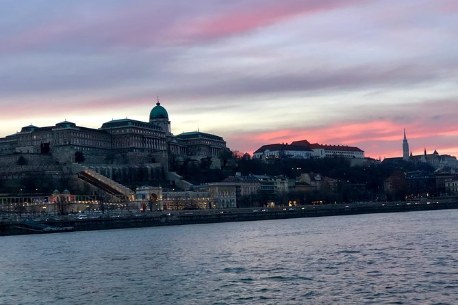 Budapest Danube River Candlelit Dinner Cruise with Live Music - The 2.5-hour night ride: what you’ll see from the river