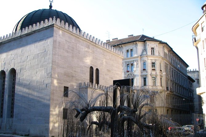 Budapest Dohany Synagogue & Hungarian Jewish Museum & free extras - Holocaust Cemetery on Ghetto Grounds: What to Notice in 15 Minutes