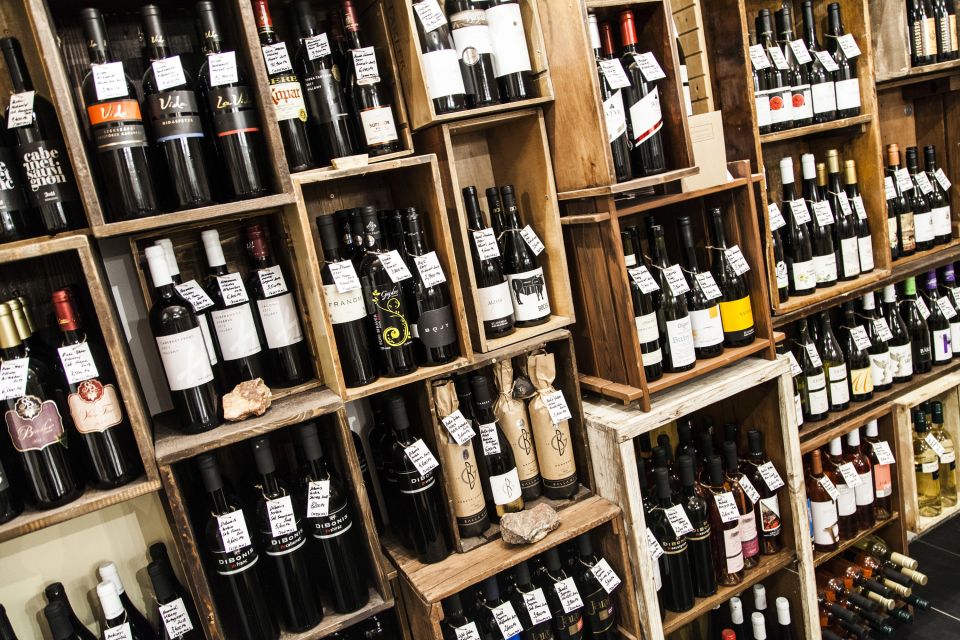 Budapest: Essentials of Hungarian Wine Tasting Class - How the 2-hour flight works: aperitif to Tokaj Aszú