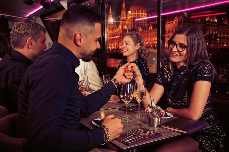 Budapest: Evening Cruise with 4-Course Dinner - 4-course dinner on Silverline: what you actually get