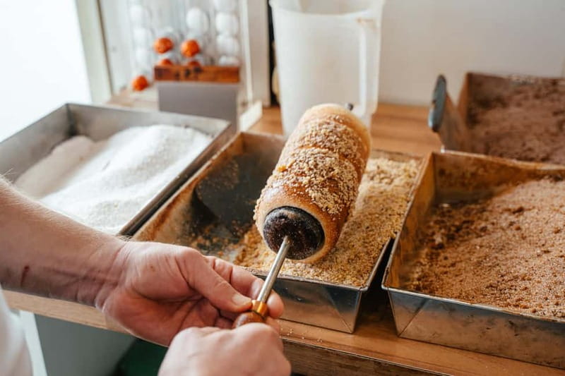 Budapest: Food Tour with Wine tasting By Foodapest™ 2025 - Start in Central Market Hall, Then Keep Moving