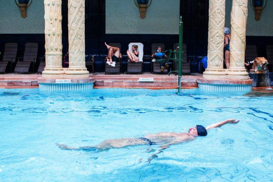 Budapest: Full-Day Gellért Spa Ticket - Eating and hydrating without breaking the rhythm