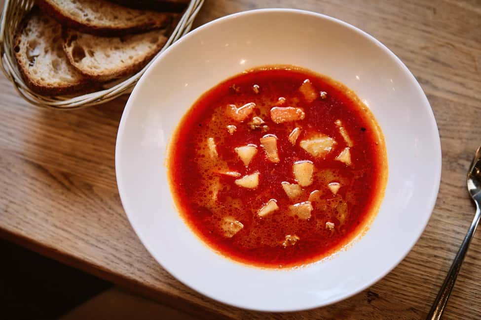 Budapest Guided Food Tour with Drinks Included - Key highlights worth clocking