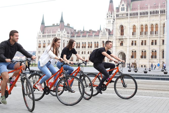 Budapest Historic Downtown Bicycle Tour in small groups - House of Terror area pass: Berlin Wall details without entering