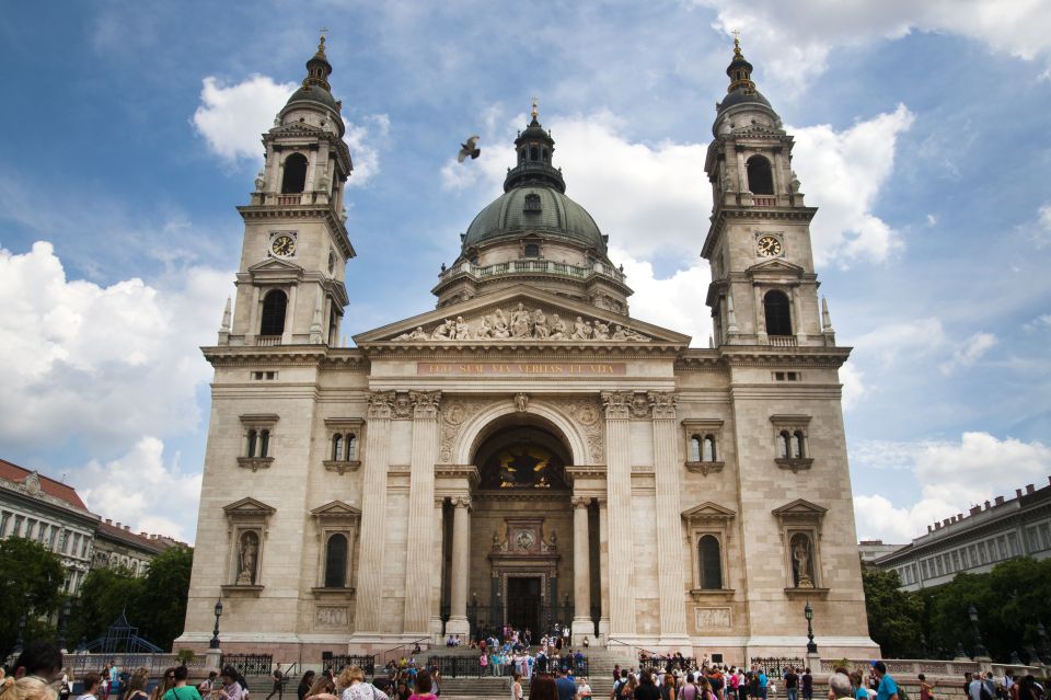 Budapest: Inner City Walking Tour in German - Getting Oriented Fast on Pest’s Inner-City Route