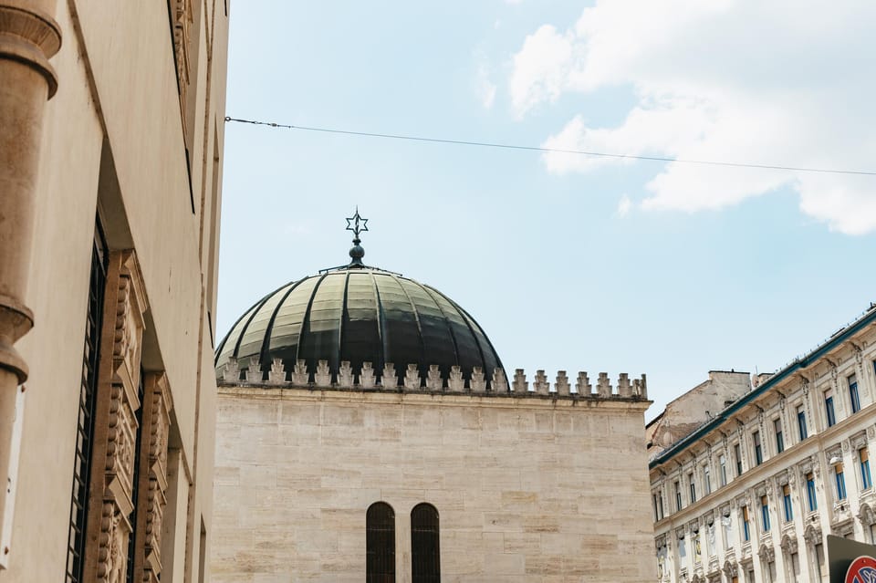 Budapest: Jewish History Guided Walking Tour with Historian - Who should book this tour (and who might not)