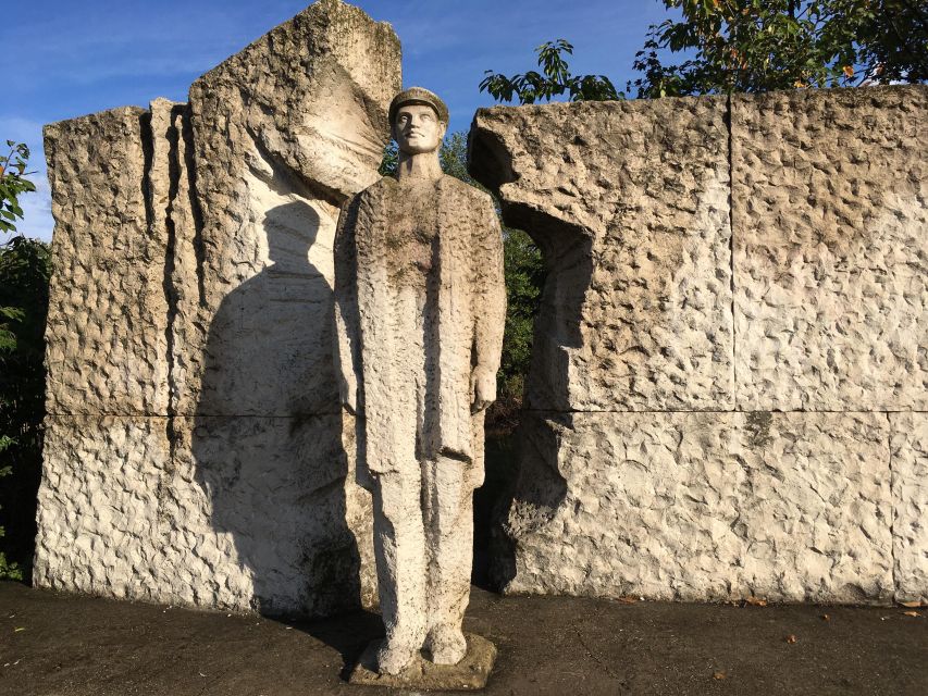 Budapest: Memento Park Ticket - Timing, pace, and comfort tips for a smooth visit