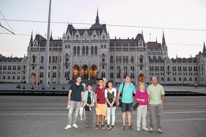 Budapest Night Walking Tour with Danube River Cruise - Why the small group size changes everything