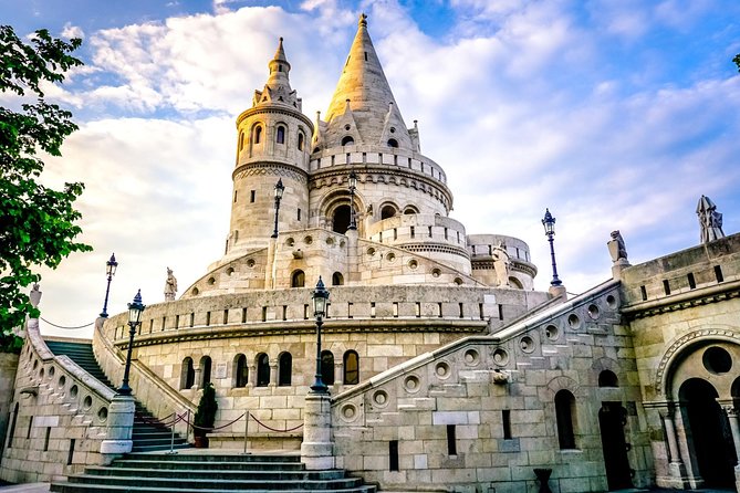 Budapest One Way Private Transfer to or from Airport - 24/7 Availability: When This Service Makes the Most Sense