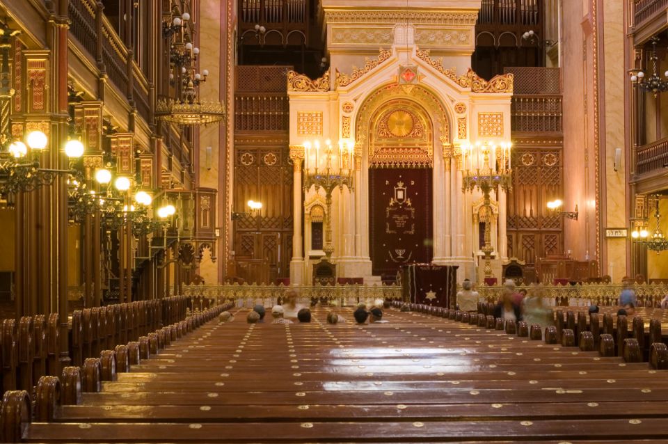 Budapest Private 3-Hour Jewish Heritage Tour - Entering Dohány Street Synagogue (and why the interior visit changes everything)