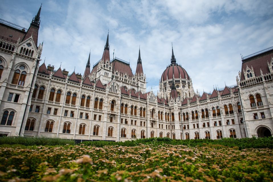 Budapest: Private Luxury Sightseeing Tour - Key highlights