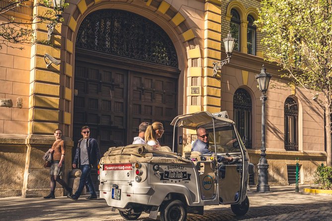 Budapest Romantic Private Tuk Tuk Tour - The guide factor: why private time matters more than you think