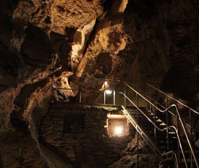 Budapest: Semlő-hegyi & Pál-völgyi Caves Guided Walking Tour - Key highlights worth planning for