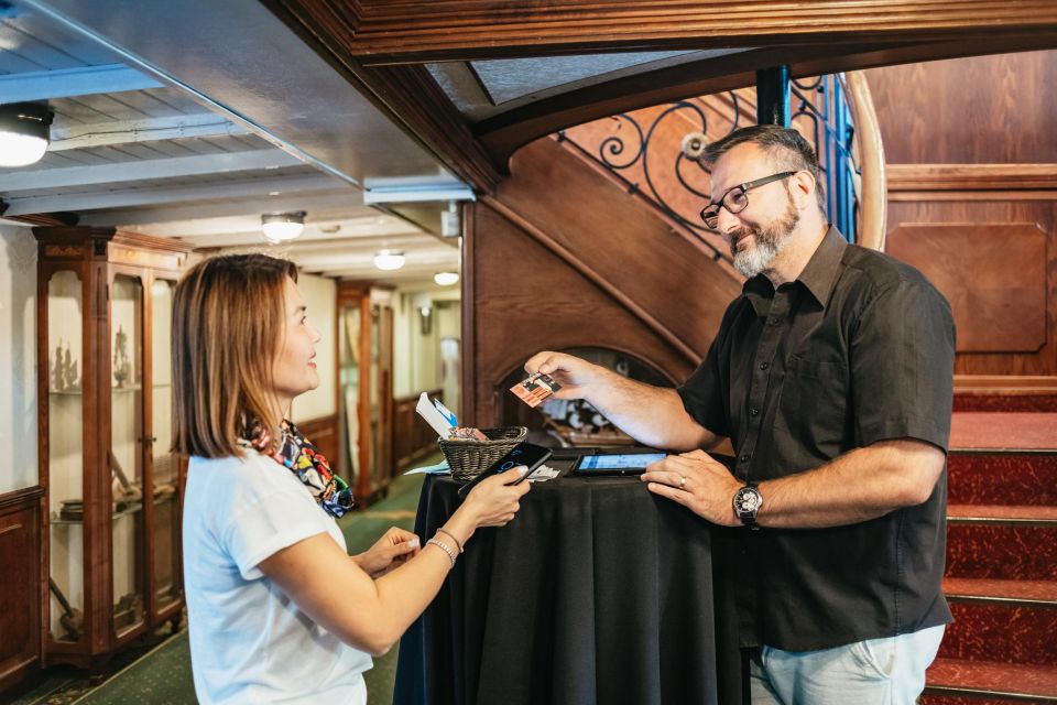 Budapest: Sightseeing Cruise on the Danube - Finding the boat: the one logistical detail you shouldn’t rush