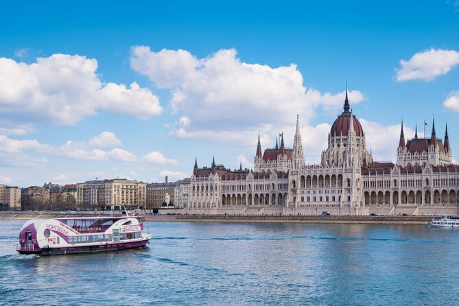 Budapest Sightseeing with Drink Included - National Theatre and Balna: Budapest’s Newer Face on the East Bank