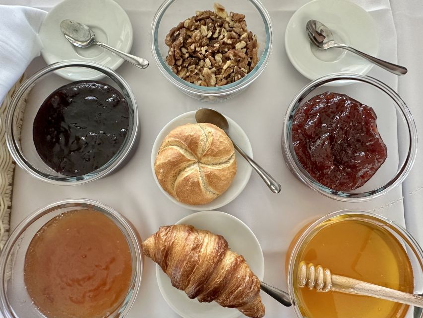 Budapest: Summer Brunch & Cruise with Prosecco or Cake - Prosecco Option, Cake Option, and What Else Is Included