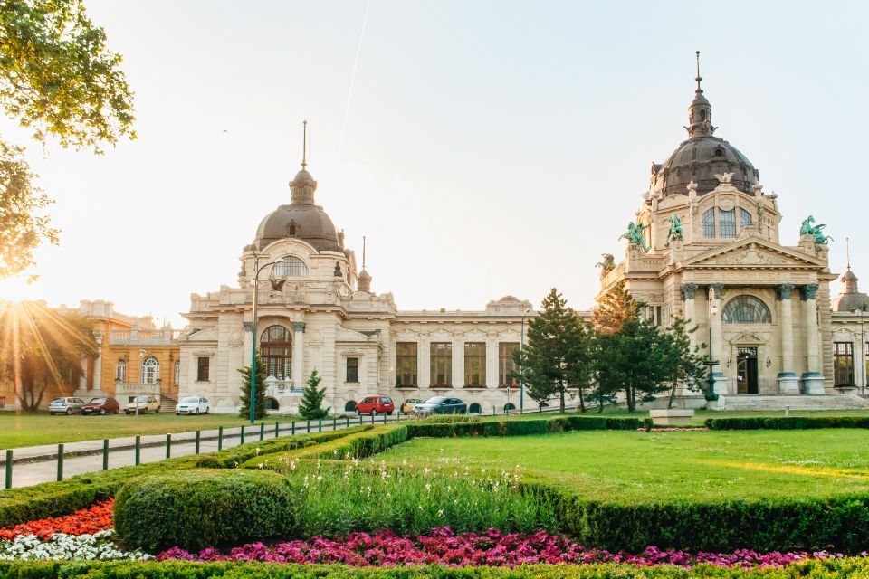 Budapest: Széchenyi Spa Day Ticket with Optional Upgrades - Crowds, maintenance, and the reality of indoor vs outdoor conditions
