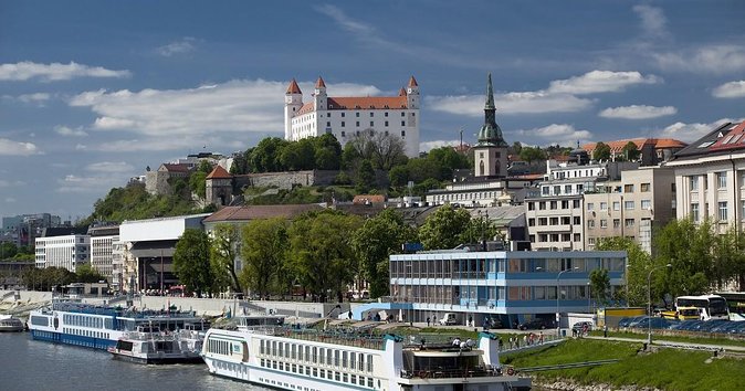 Budapest to Bratislava Costumizable Private Day tour with lunch - Price and Logistics: Is $452.55 Worth It?