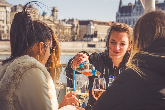 Budapest Unlimited Prosecco and Wine Cruise Day or Sunset Option - Meeting point at Dokk 11: keep your timing simple