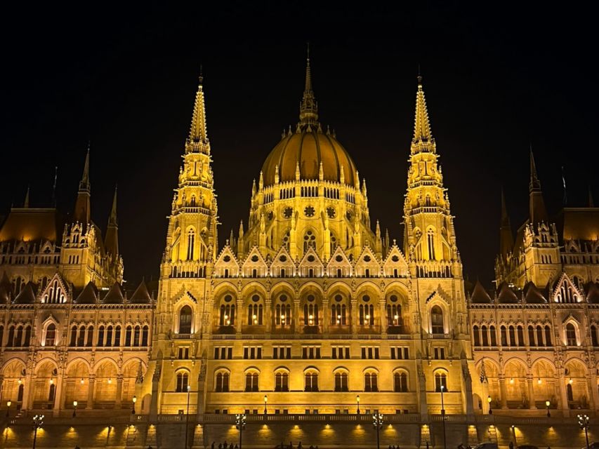 Budapest: Unlimited Prosecco, Beer and Aperol Spritz Cruise - Timing Matters: City Lights Shut Off at 10:00 PM