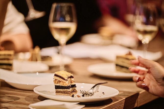 Central Budapest Food Walking Tour with Drinks Included - Key things I’d plan around
