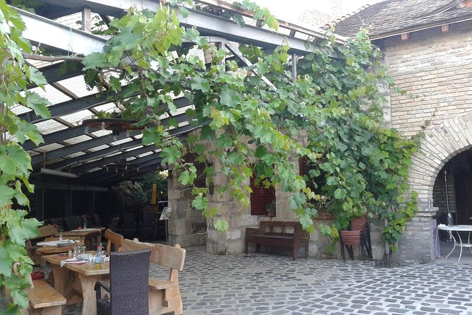 Countryside Half-day Gastro-Wine Tour from Budapest Meal & pickup - Etyek-Buda: the wine country most Budapest stopovers miss