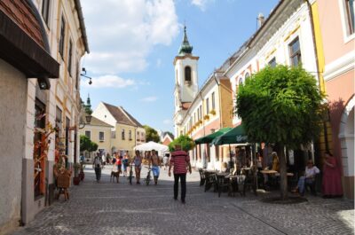 From Budapest: Szentendre Half-Day Tour - Meeting point at Eurama: how to avoid the first-stress moment