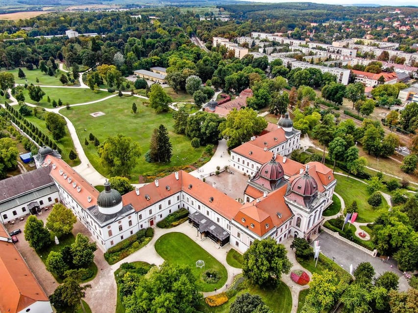 Godollo: The Royal Palace of Gödöllő Ticket - Getting to the palace: meeting point and first-move tips