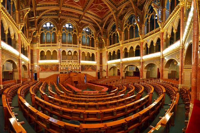 Parliament Tour in Budapest with Audio Guide - The Parliament Museum stop: why it’s worth your extra minutes