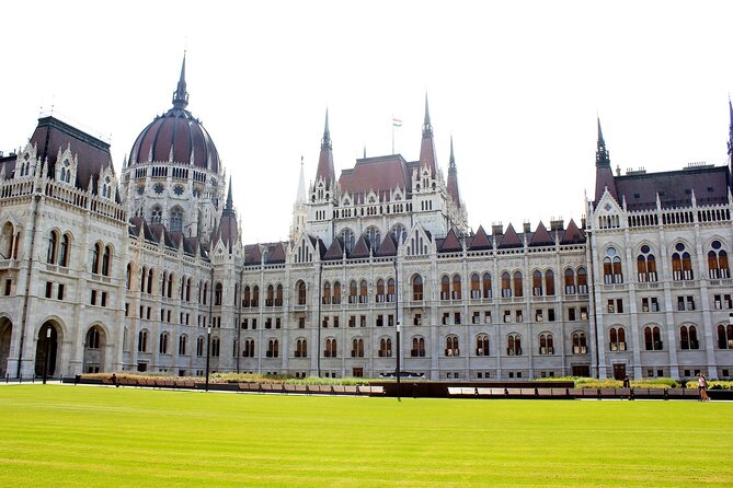 Private Budapest Hammer & Sickle Communist Times Tour - Price and Value: What $133.67 Buys You