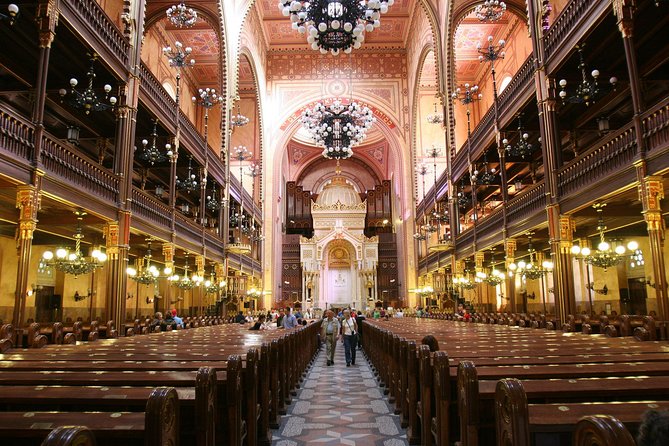 Private Jewish Heritage Tour including Hotel Pickup - How the private format makes Budapest feel doable