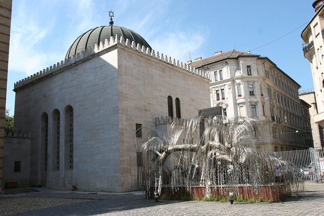Private Jewish Heritage Tour including Hotel Pickup - Deák Ferenc Square and the Jewish market story in Pest