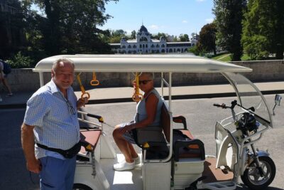 Private Sightseeing Tour using Electric Tuk Tuk Ride in Budapest - Getting started at Oktogon 2, and what the ride feels like