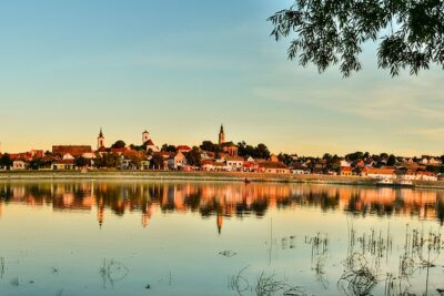 Szentendre the Artists Village Half-Day Tour from Budapest - Szentendre on Foot: Cobbled Alleys, Churches, and Artist-Style Browsing